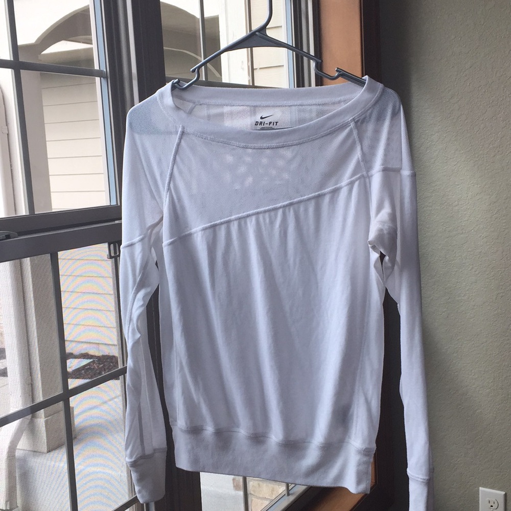 Nike Dri-fit long sleeve mesh shirt